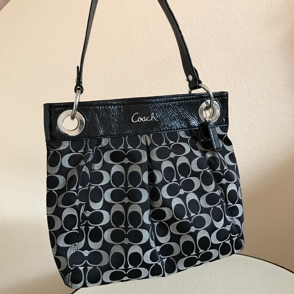 Black Coach Shoulder Bag!