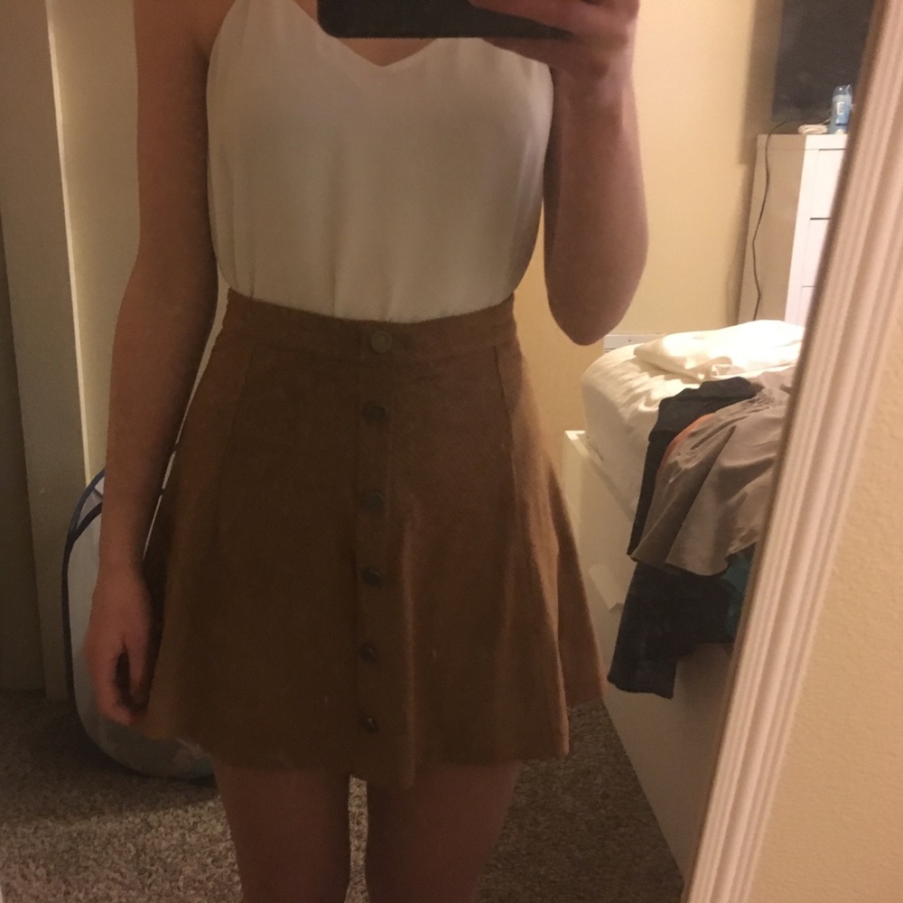 Never before worn American Rag Brown suede skirt