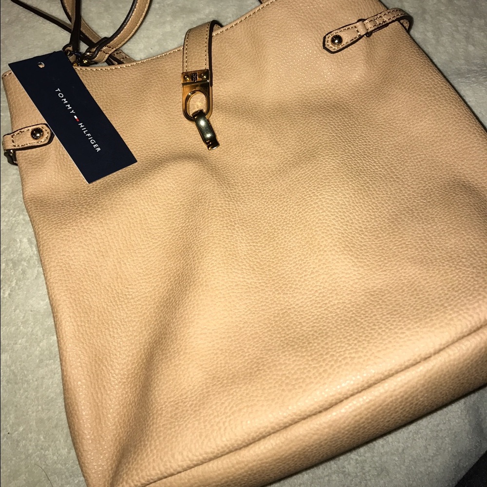 Tommy Hilfiger purse