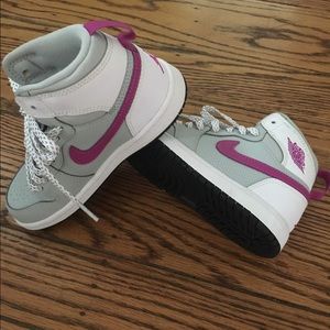 AIR JORDAN girls sneakers 🌸💕👟