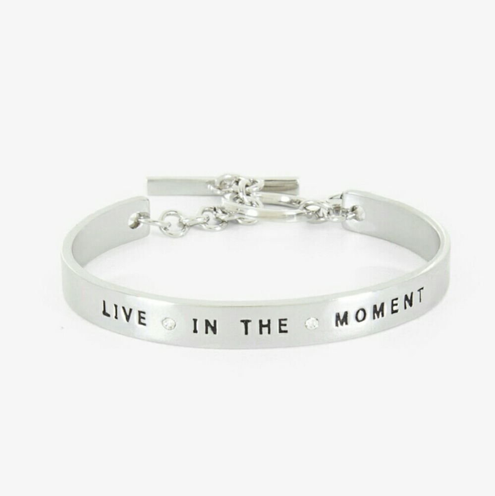 Live in the moment bracelet