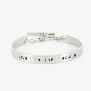Live in the moment bracelet
