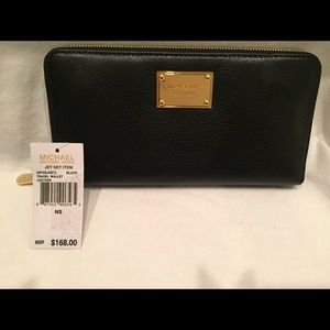 NWT Michael Kors Wallet in Black Soft Leather