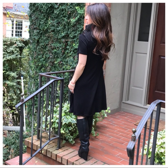 ✨LAST ONE ✨Black high neck cap sleeves swing dress - Picture 4 of 8