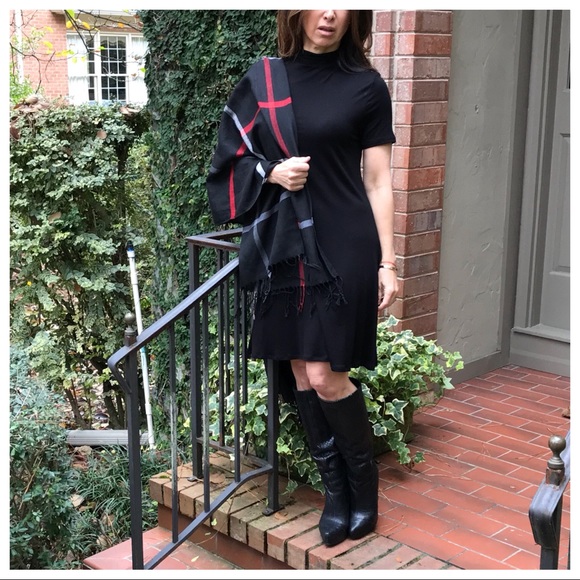 ✨LAST ONE ✨Black high neck cap sleeves swing dress - Picture 6 of 8