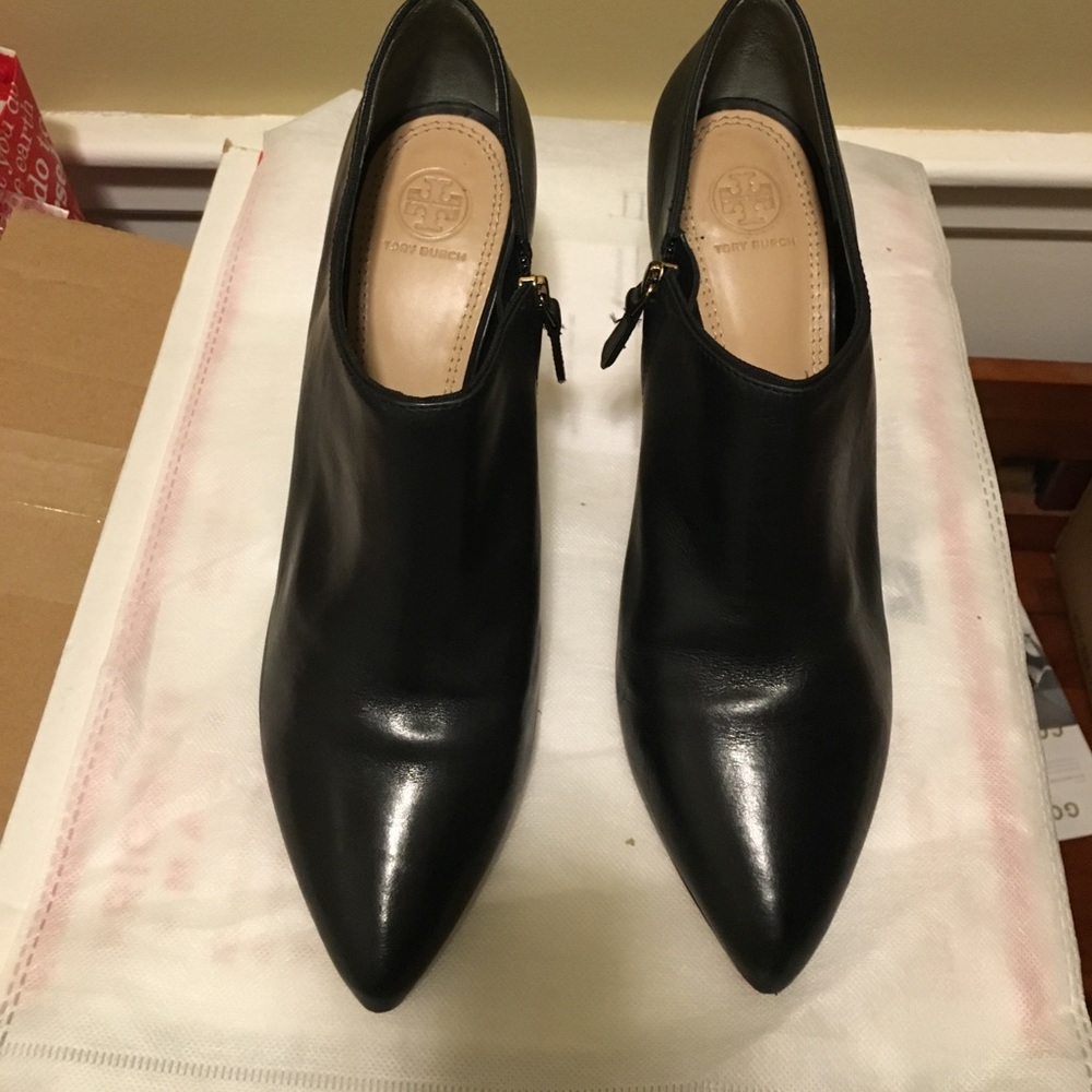 Tory Burch Greenwich booties - Picture 2 of 5