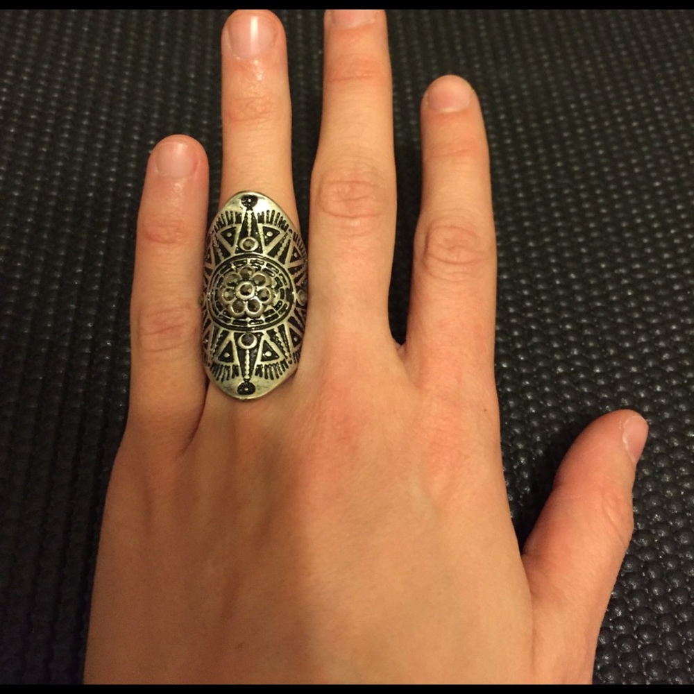 Statement rings - Picture 6 of 6