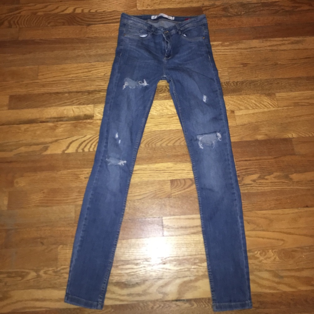 Zara high rise ripped jean