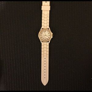 Silicone band watch