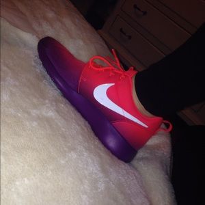 Neon NIKE sneakers!!