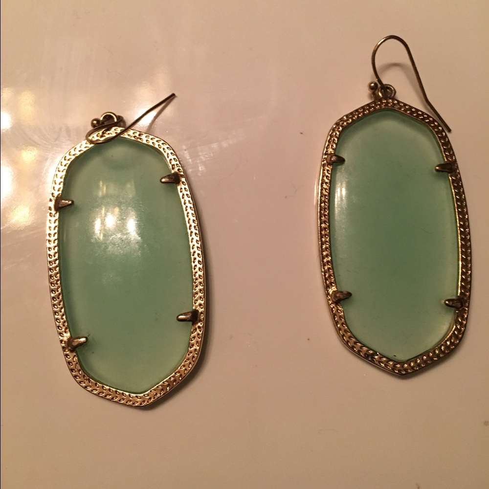 Kendra Scott Danielle earrings