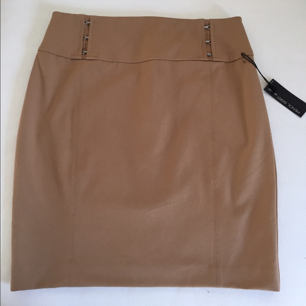 Express high-waisted camel color pencil skirt