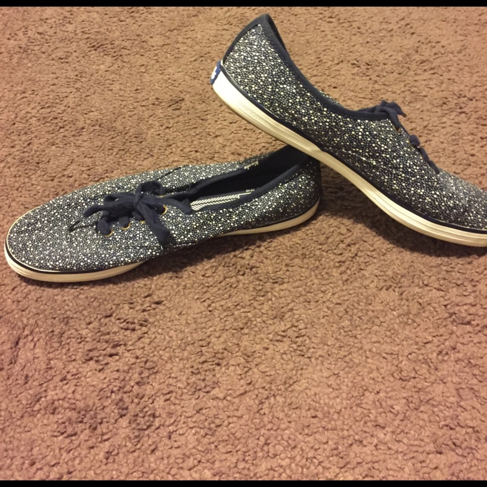 Shoes - Picture 2 of 2