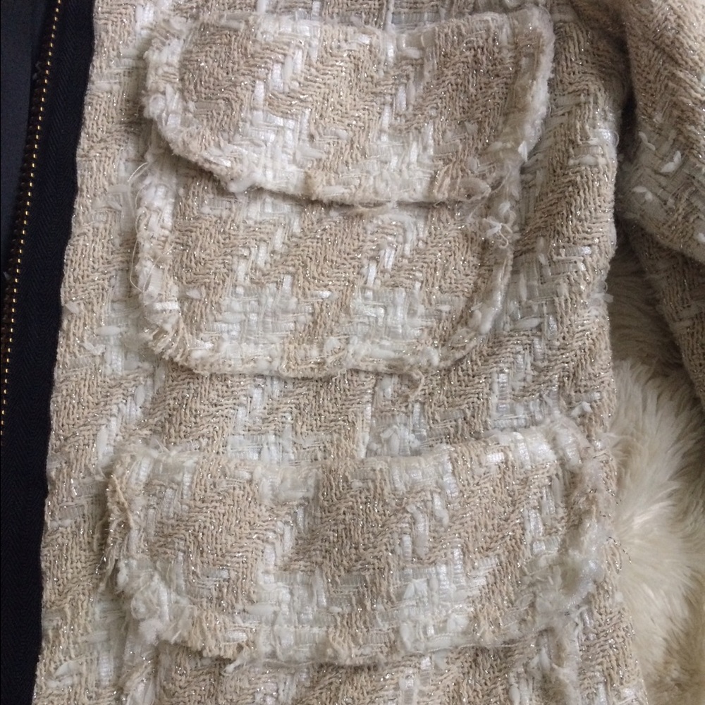 SOLD!! Smythe Gorgeous tweed jacket. Offers!! 💕 - Picture 6 of 7