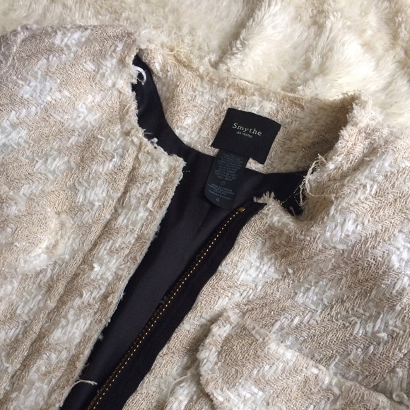 SOLD!! Smythe Gorgeous tweed jacket. Offers!! 💕 - Picture 4 of 7