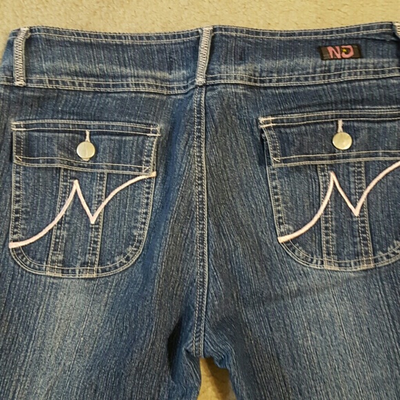 Neeso Size 11 - Picture 2 of 3