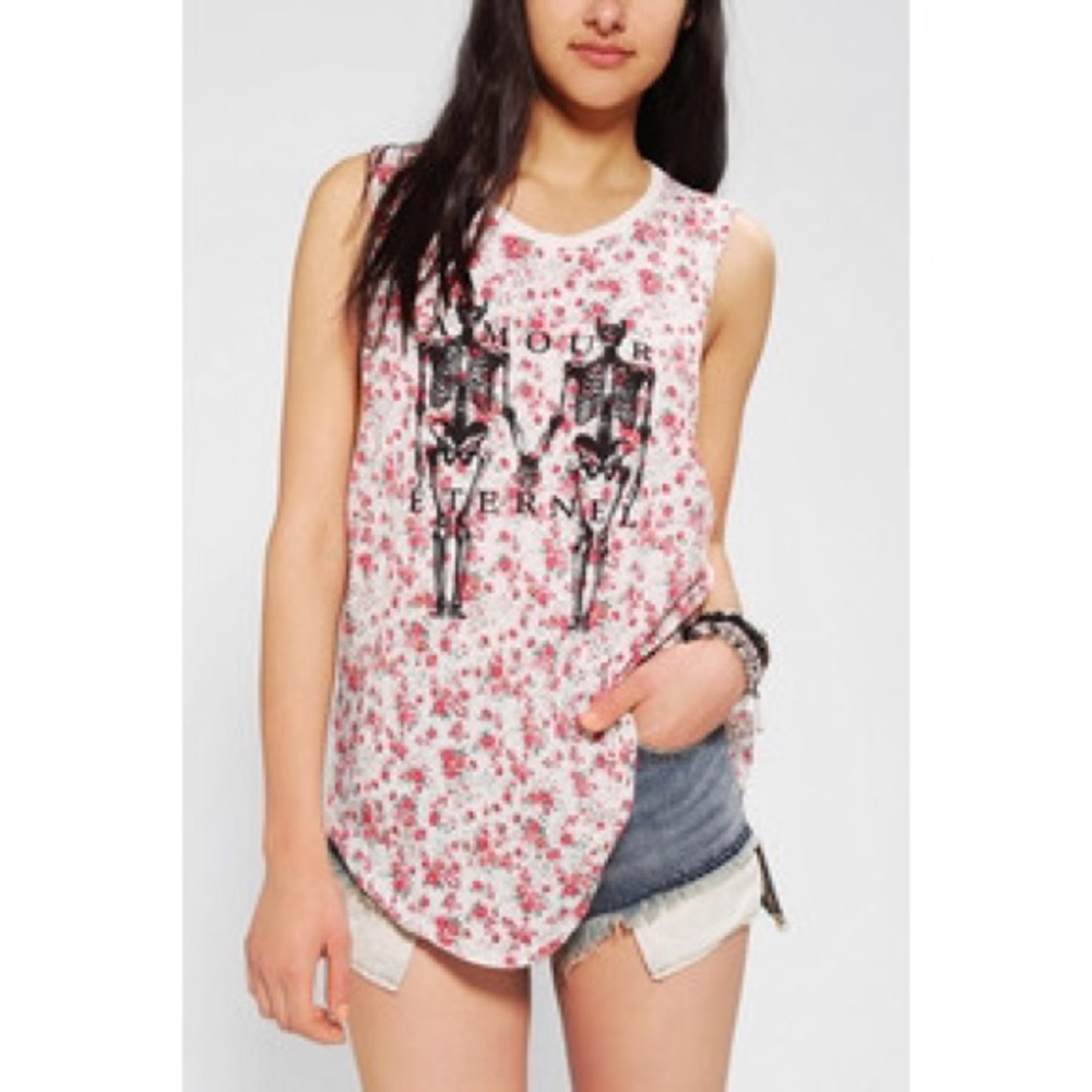 Urban Outfitters Muscle Tee size M