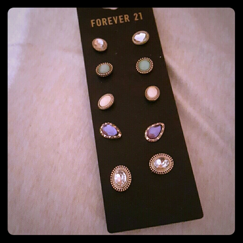 Forever 21 earring set
