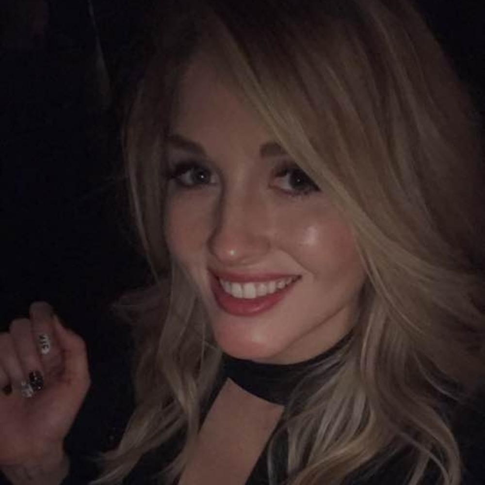 Meet your Posher, Carrie