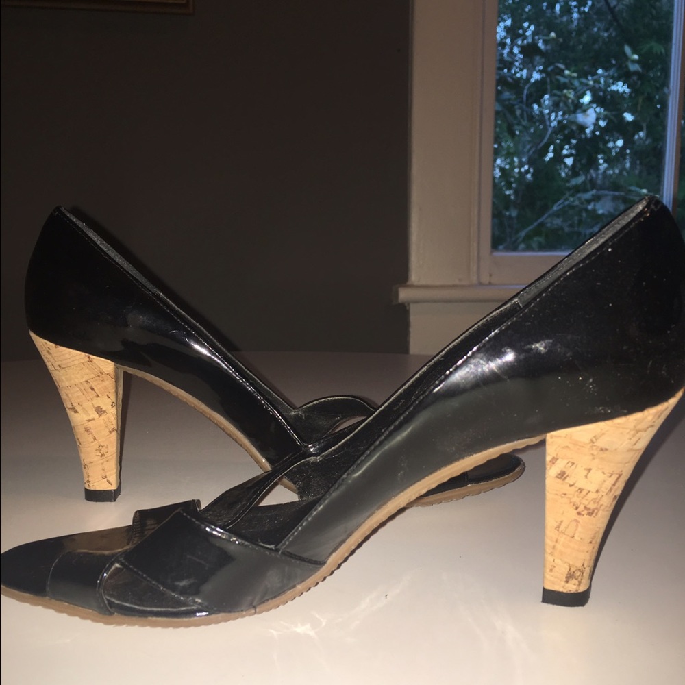 VANELi patent leather peep toe pump with cork heel