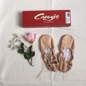 NWT Capezio Split Sole Ballet Shoes
