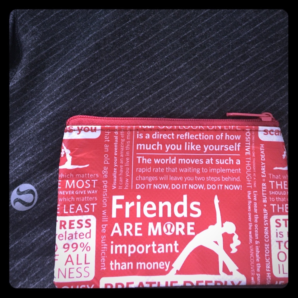 2x Lululemon pouch ❤️😘