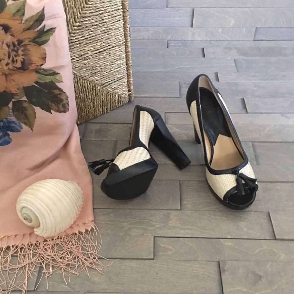 Michael kors black cream heel - Picture 3 of 5