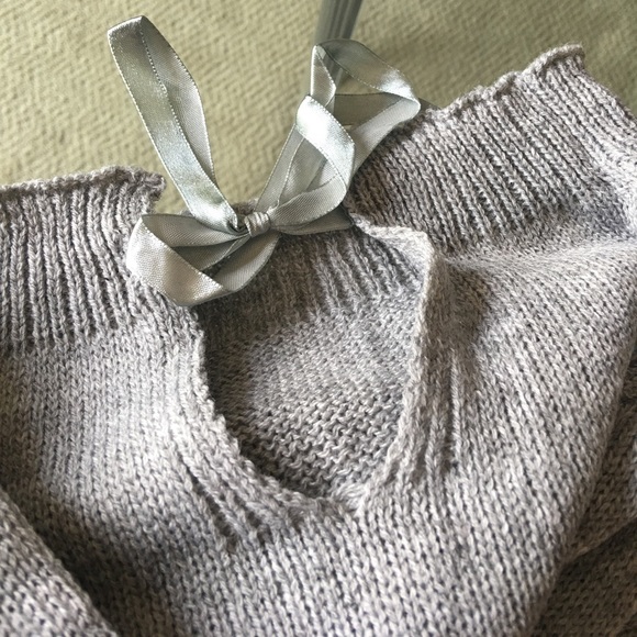 ✨Gray Wool Knit Embellished Sweater✨ - Picture 3 of 5