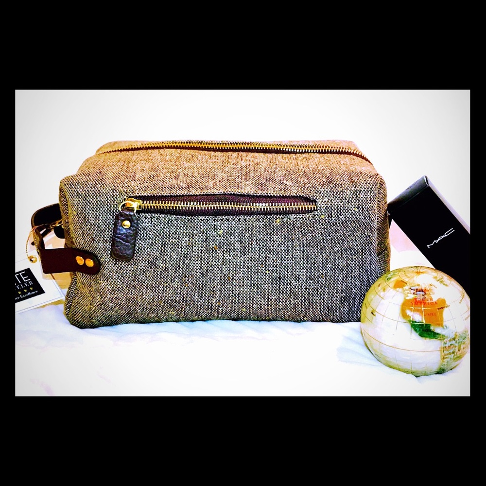 ✨Beautiful Cosmetic Travel Bag✨