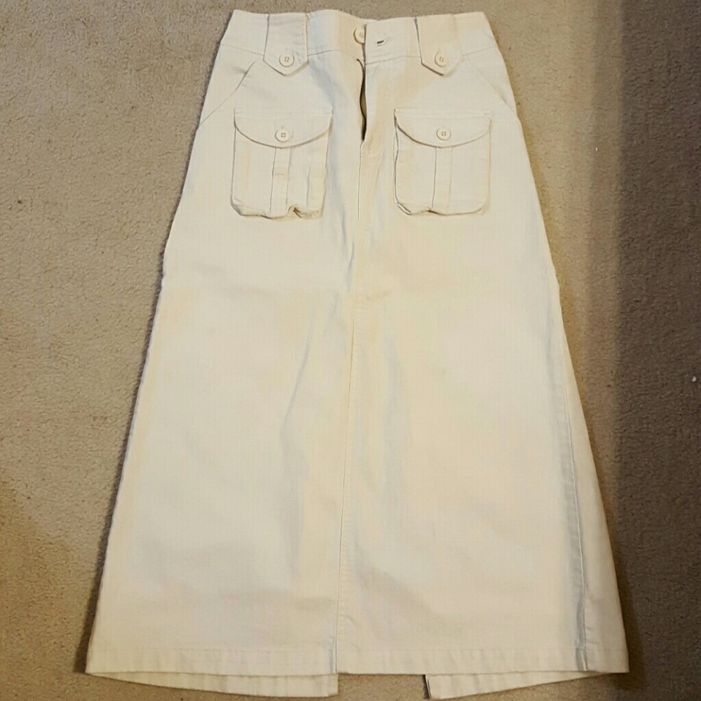 Skirt size 9