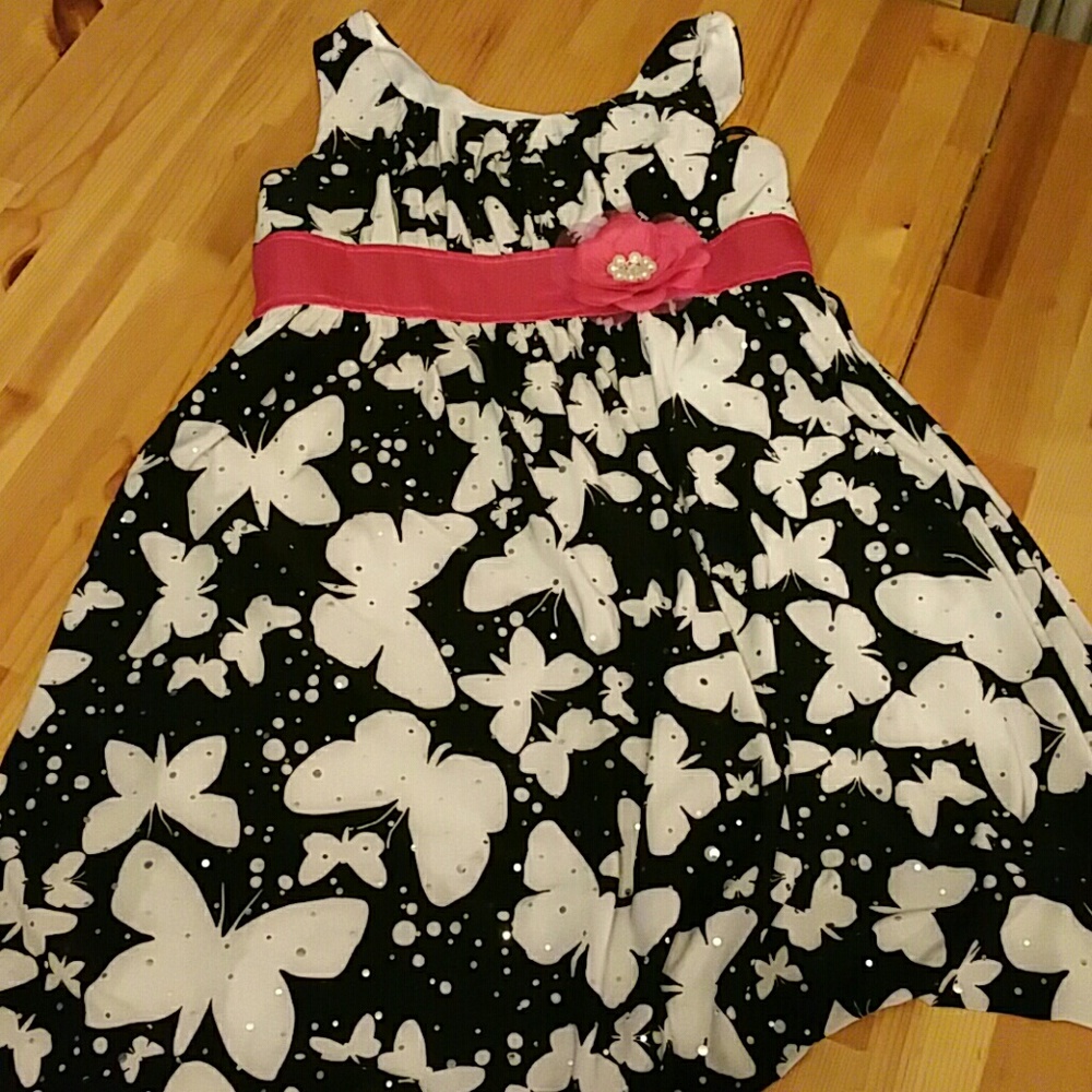 Girls dress