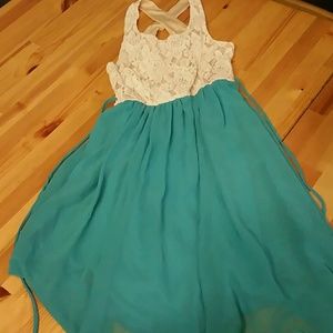 Girls dress