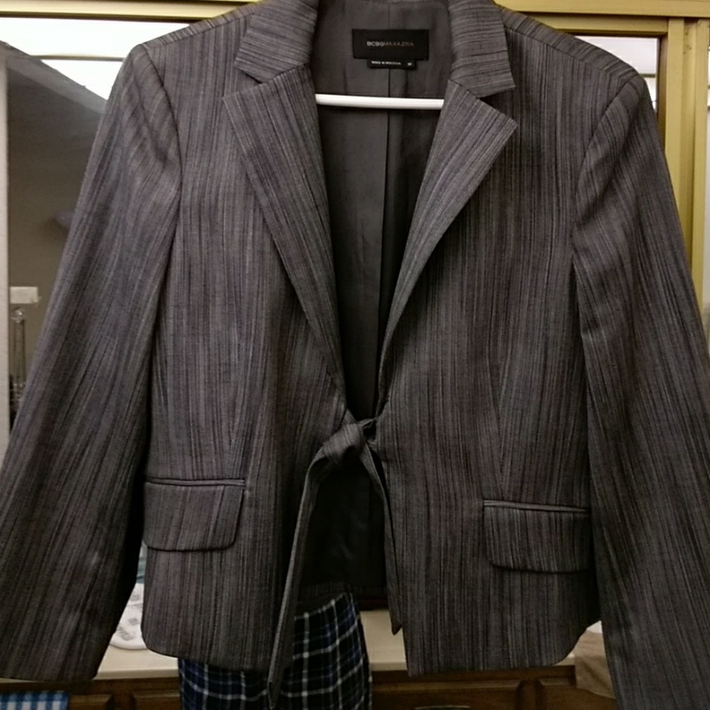 Cute gray blazer BCBGMAXAZRIA