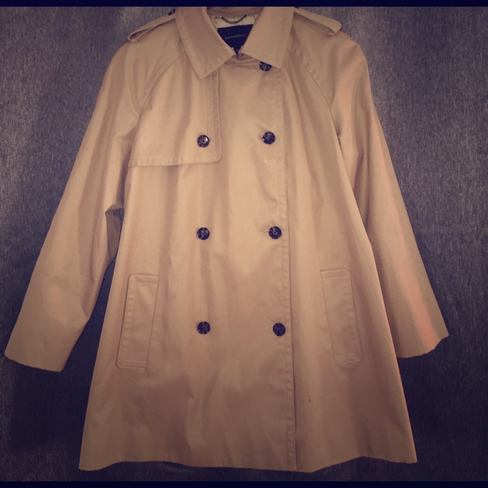 Banana Republic Spring 2015 Aline Trench Coat