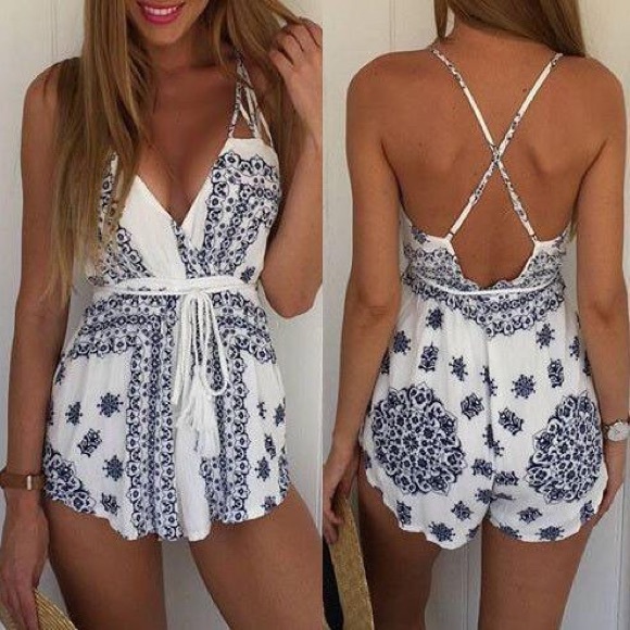 Beautiful romper from Australia - Picture 1 of 3
