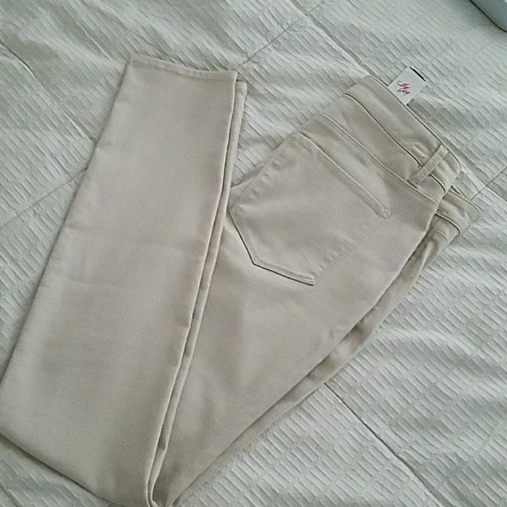 Design Lab skinny cream pants