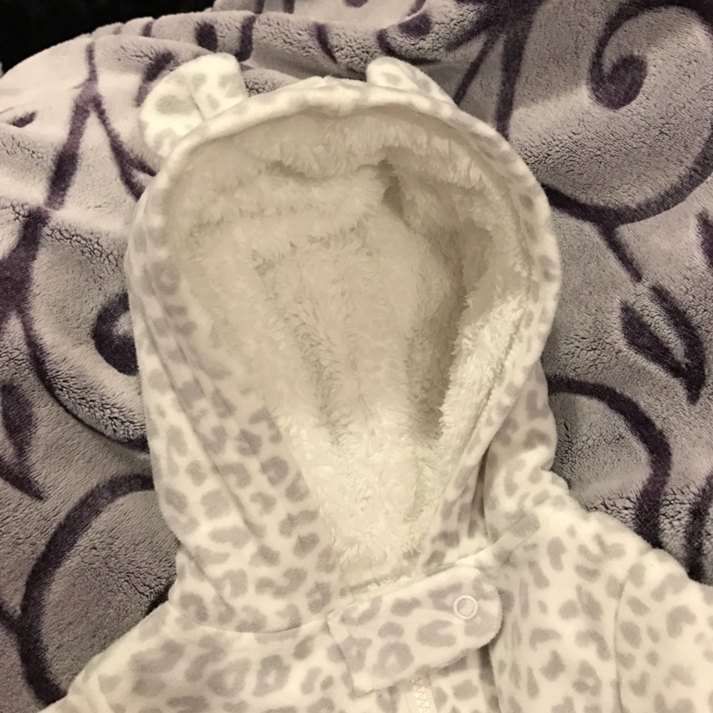 Fleece Leopard Body suit - Picture 2 of 2
