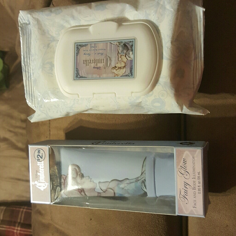 BNNU Elf Cinderella Illuminator and Makeup Wipes