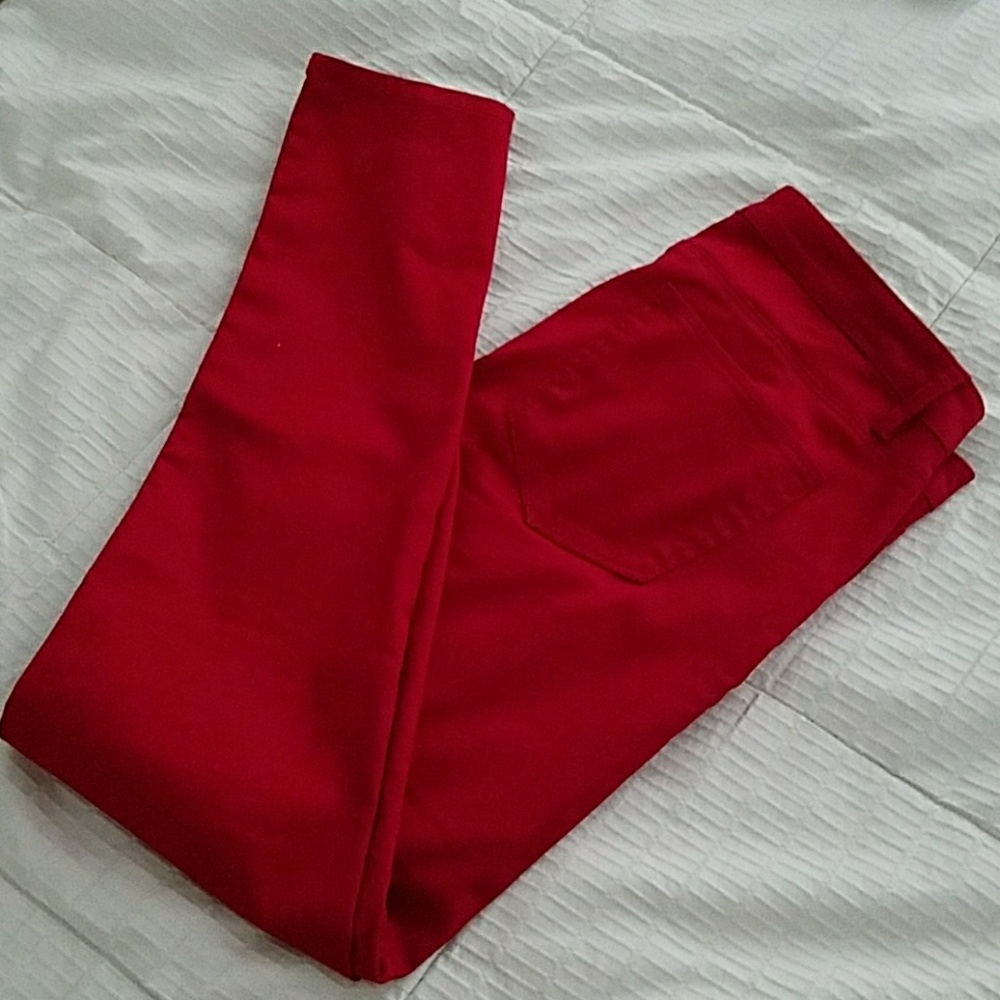 NWOT Design Lab red skinny pants.