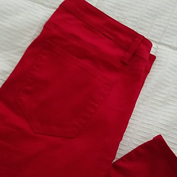 NWOT Design Lab red skinny pants. - Picture 2 of 2