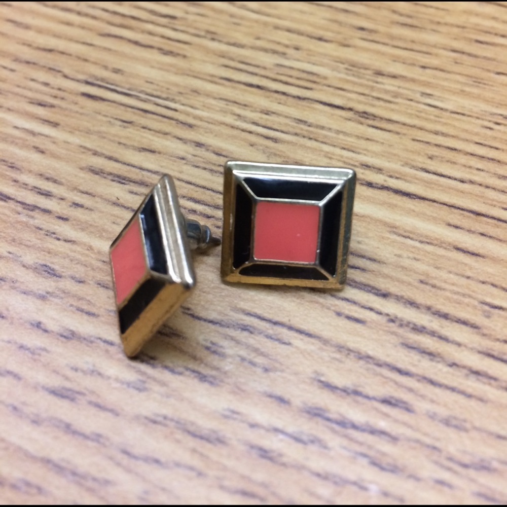 Square black pink golden earrings