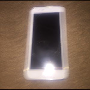 Lg smartphone cracked