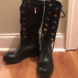 Black lace up rain boots