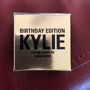 Kylie cosmetics rose gold creme shadow