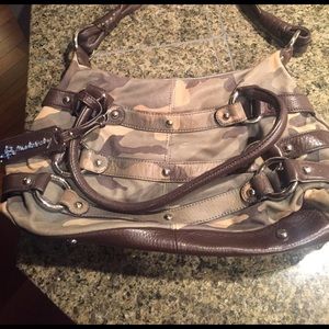 B. Makowsky camo handbag