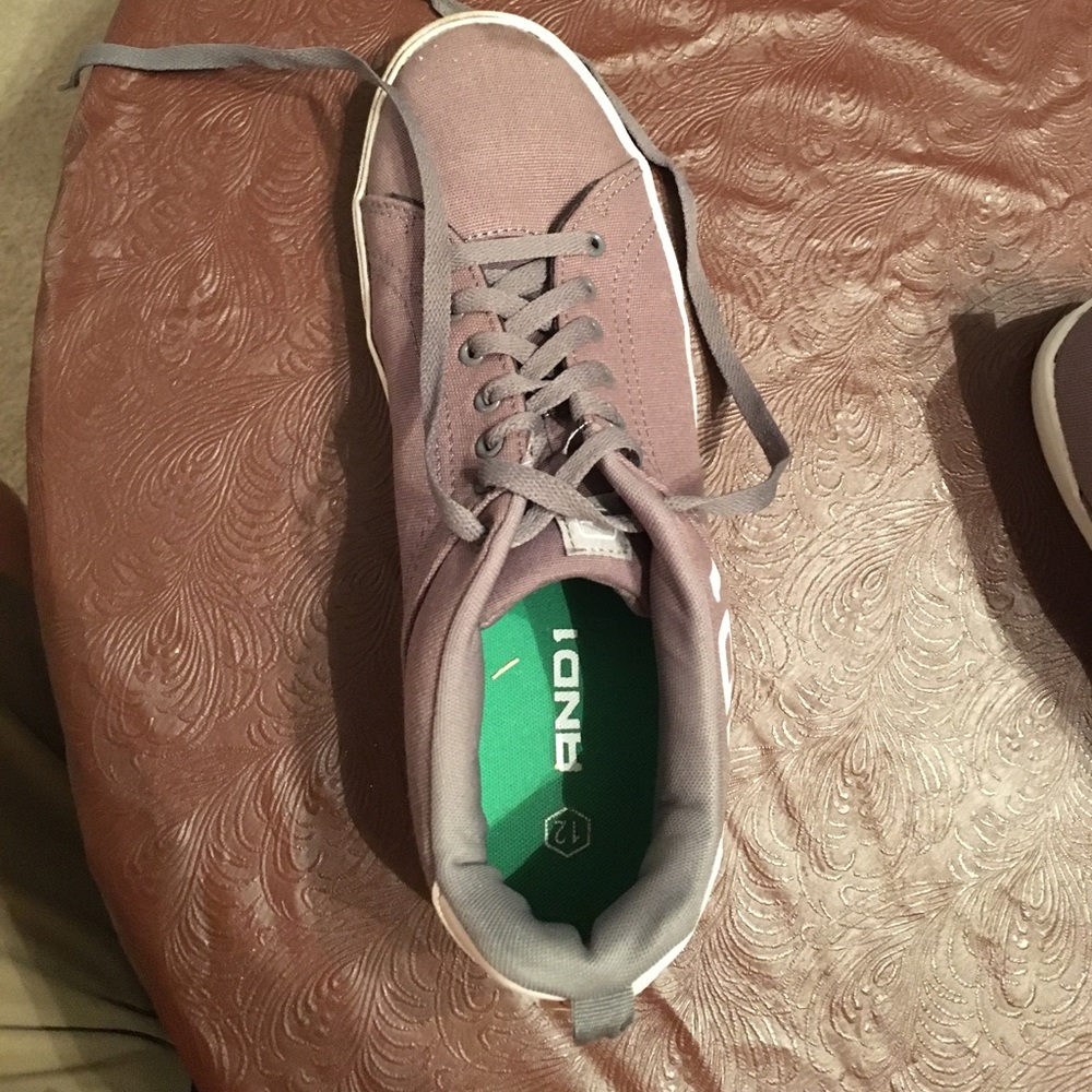 Shoes - Picture 3 of 3