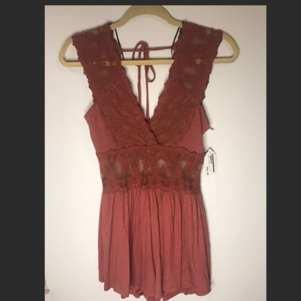 NWT⚠️⚠️Burnt maroon romper