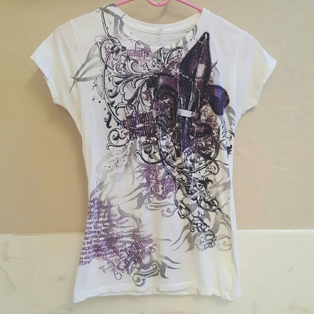 White, black & metallic plum the shirt