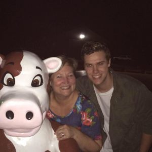 Meet your Posher, Corey