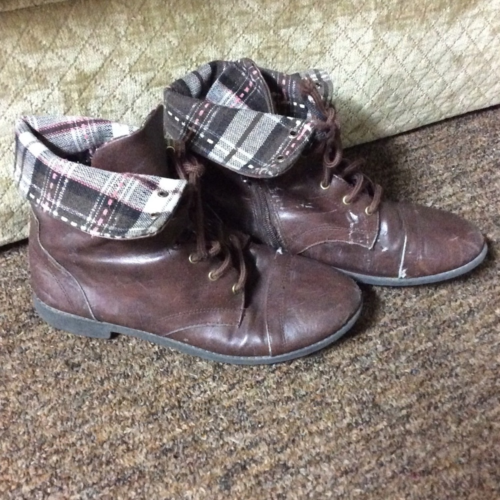 Brown combat boots